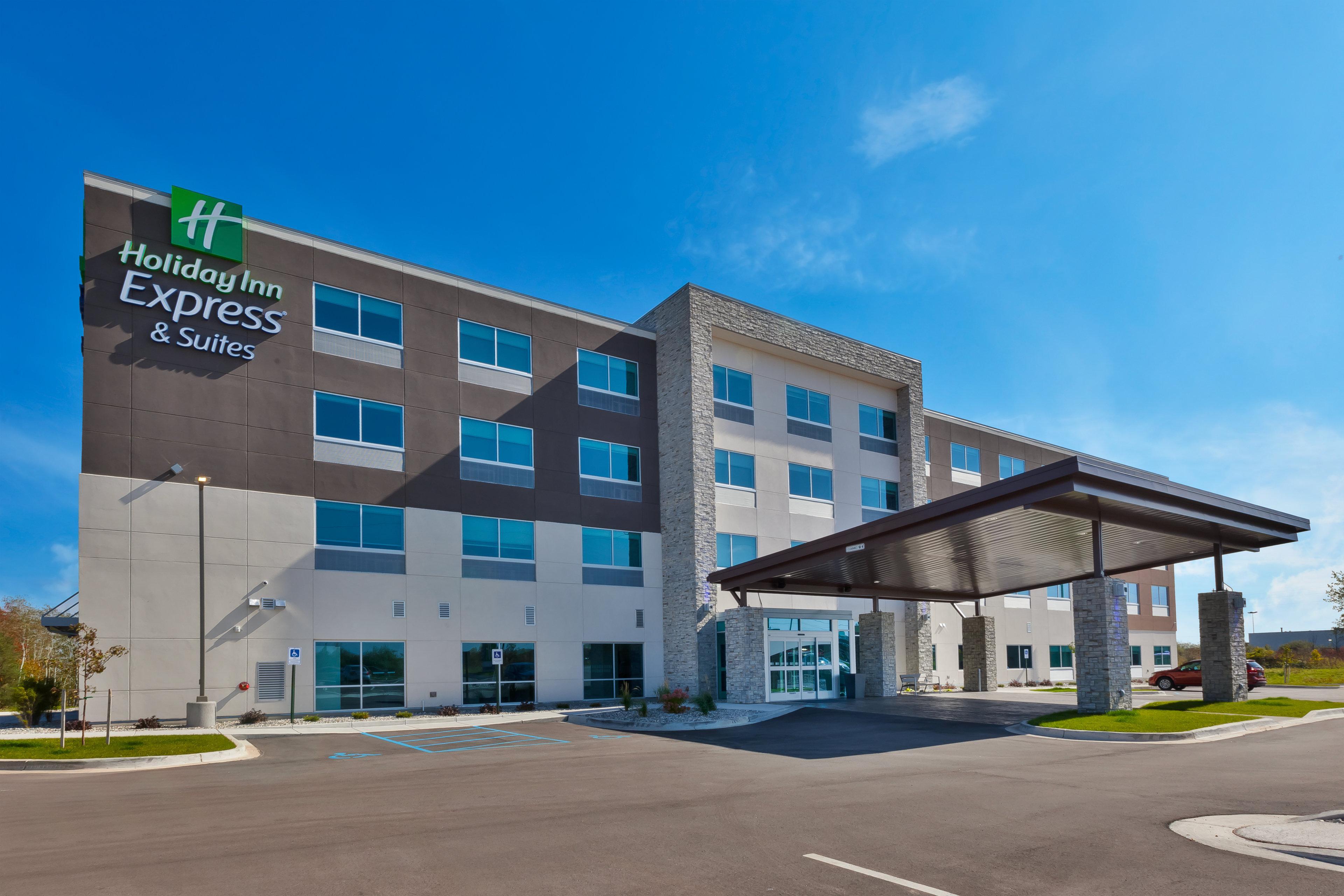 Holiday Inn Express & Suites - Cedar Springs - Grand Rapids N By Ihg Ngoại thất bức ảnh